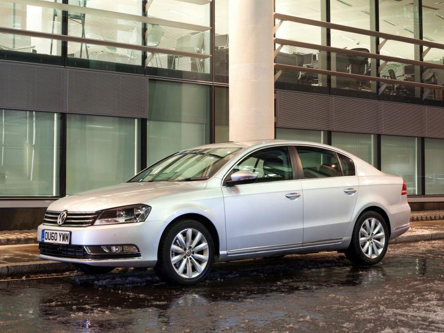  Volkswagen Passat 2010 года  (UK) (фото 11 из 11)